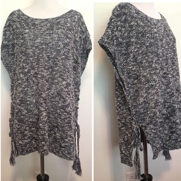 Lucky Brand Sweaters - Lucky Brand Side Tassle Sweater Poncho Size L